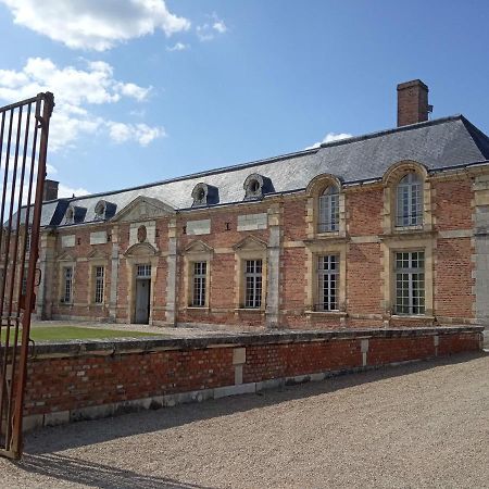 Chateau De La Ferte Saint Aubin Bed and Breakfast Exteriör bild